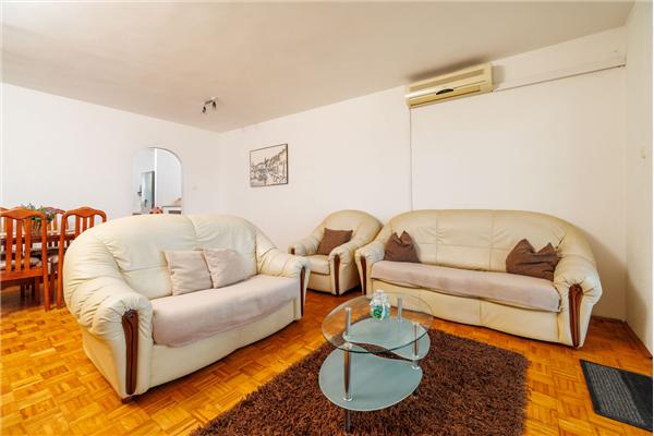 Apartman A5, za 8 osoba/e