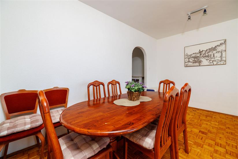 Apartman A5, za 8 osoba/e