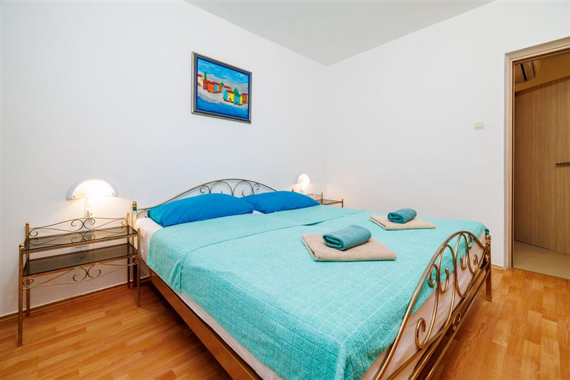 Apartment A1, for 6 persons