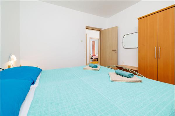 Apartment A1, for 6 persons