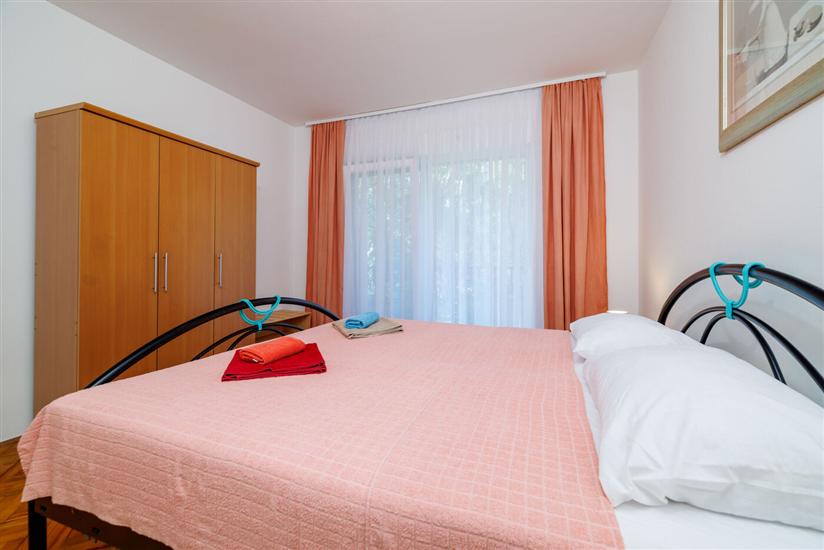 Apartment A1, for 6 persons