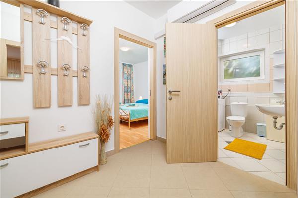 Apartment A1, for 6 persons