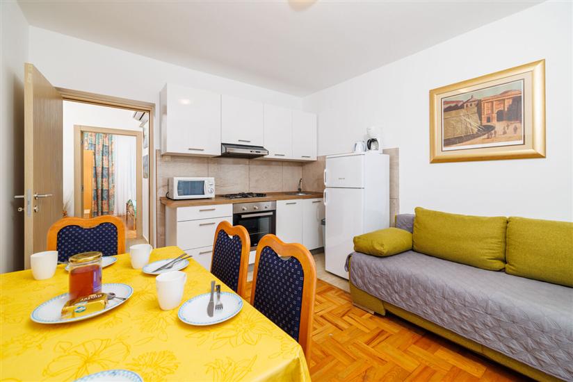 Apartment A1, for 6 persons