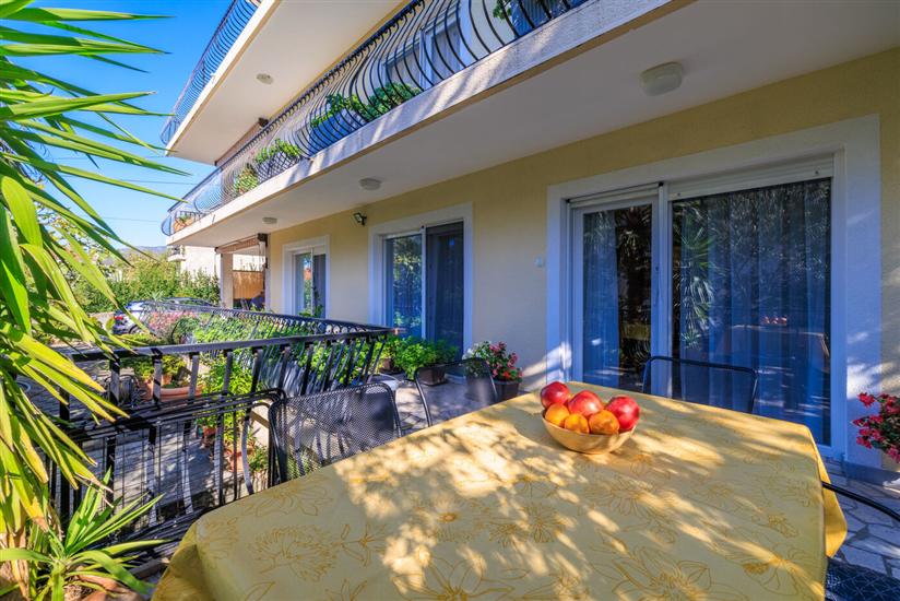 Apartment A1, for 6 persons