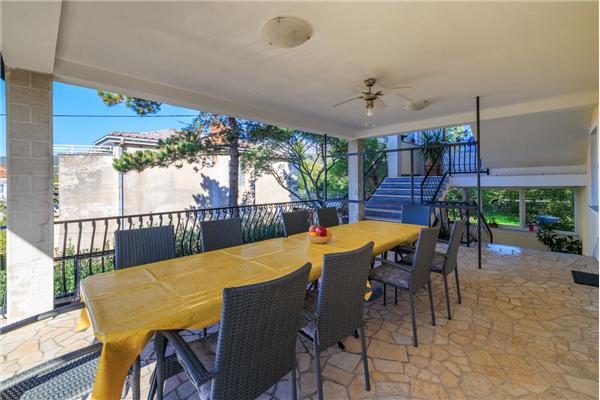 Apartment A2, for 10 persons