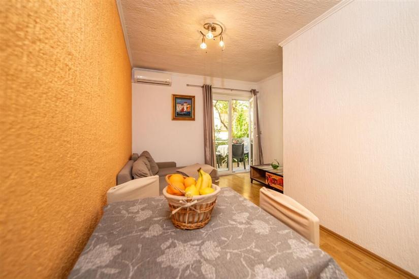 Apartment A2, for 3 persons