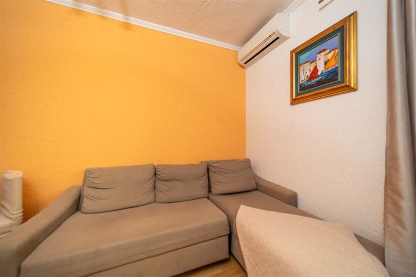Apartment A2, for 3 persons