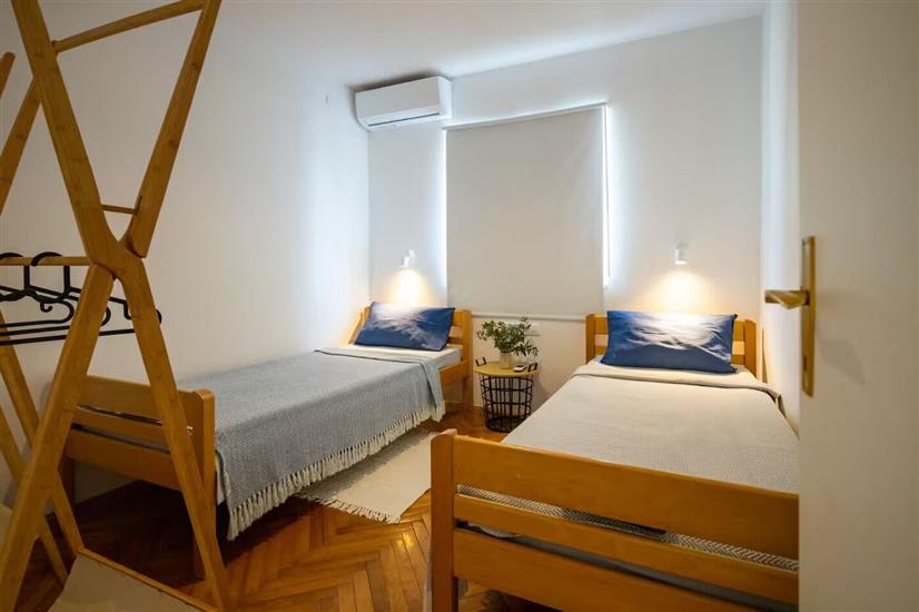 House K1, for 8 persons