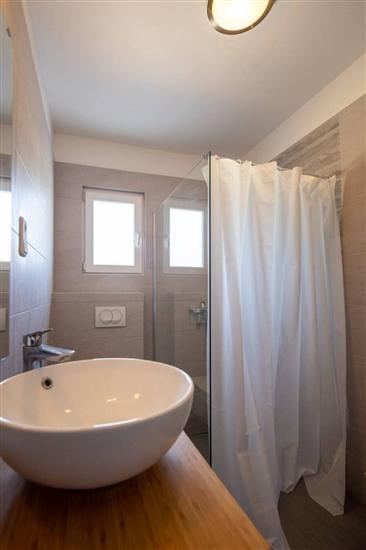 House K1, for 8 persons