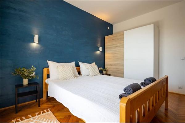 House K1, for 8 persons