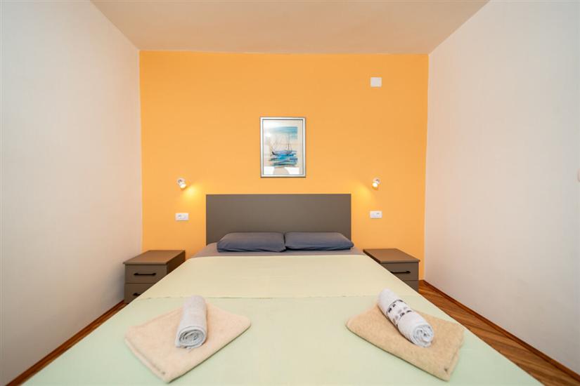 Apartment A4, for 3 persons