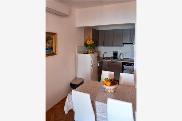 Apartment A4, for 3 persons
