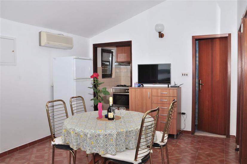 Apartment A2, for 4 persons