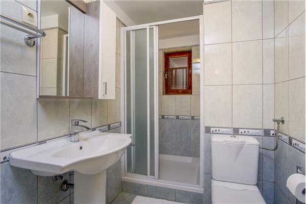 Apartment A1, for 5 persons