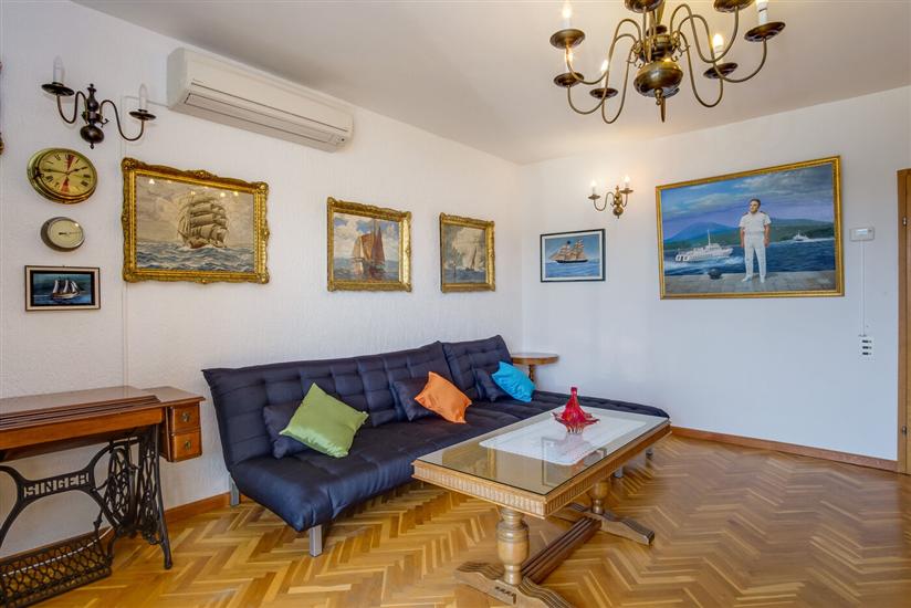 Apartment A2, for 3 persons