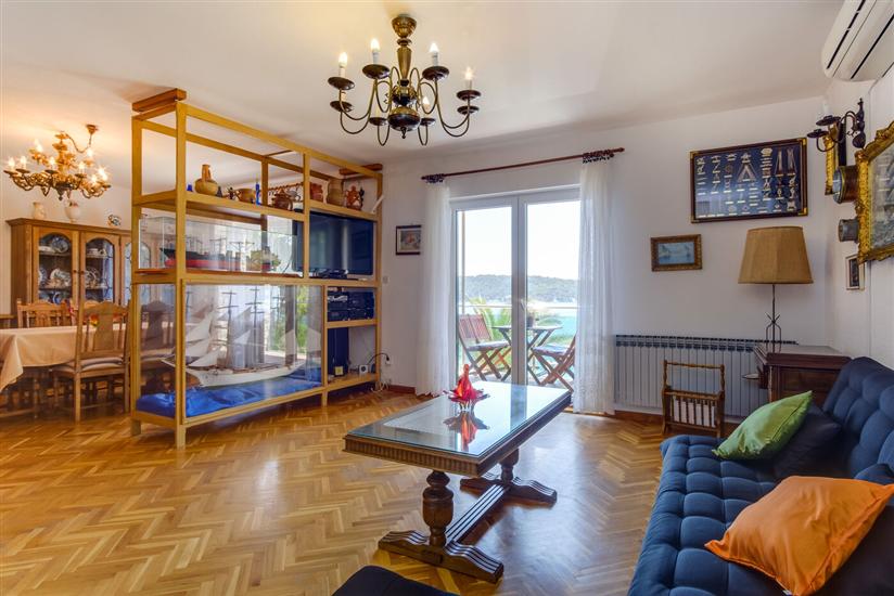 Apartment A2, for 3 persons