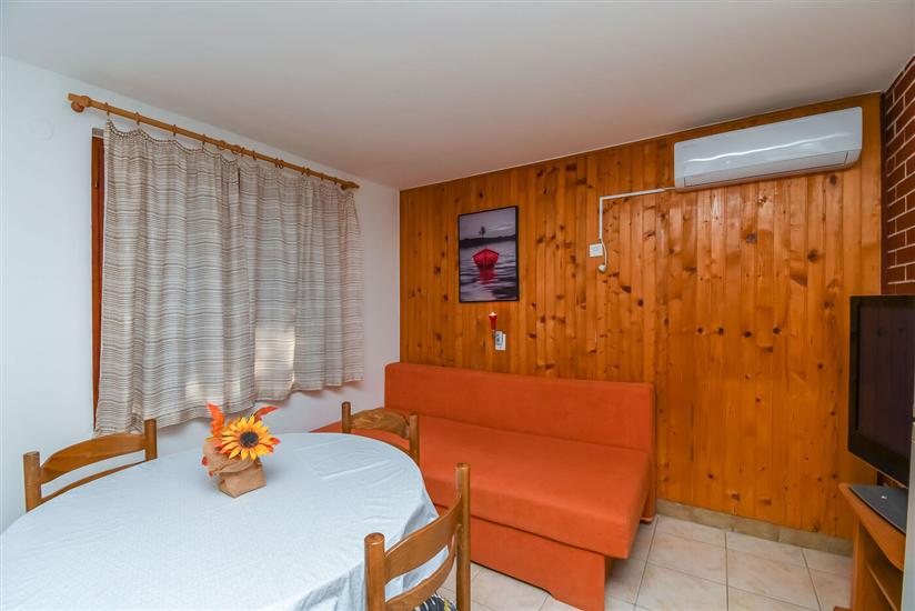 Apartment A2, for 4 persons