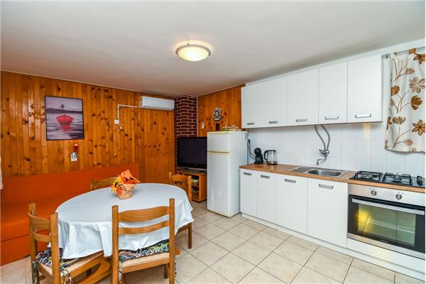 Apartment A2, for 4 persons