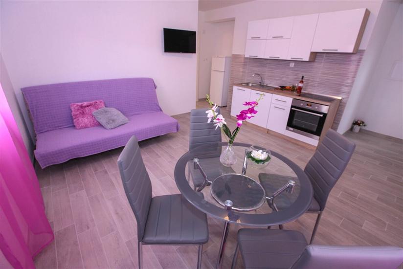 Apartment A4, for 3 persons