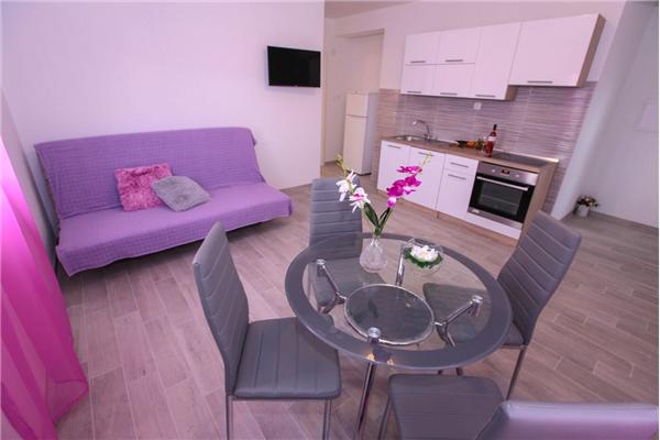 Apartment A4, for 3 persons