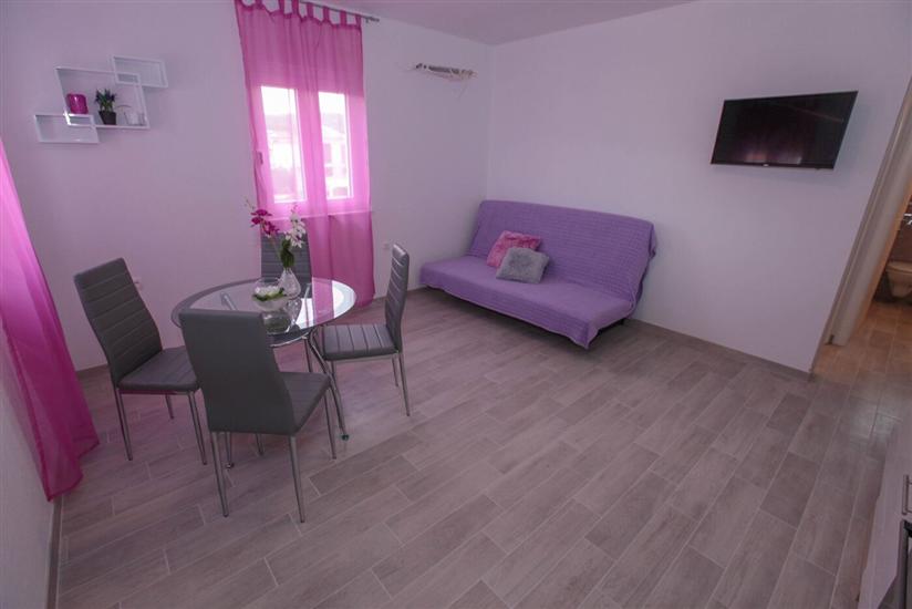 Apartment A4, for 3 persons