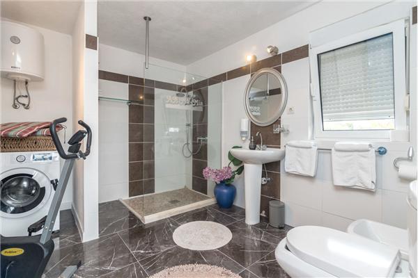 House K1, for 5 persons