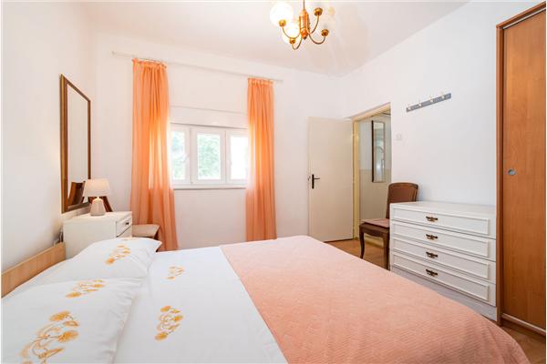 Apartment A1, for 6 persons