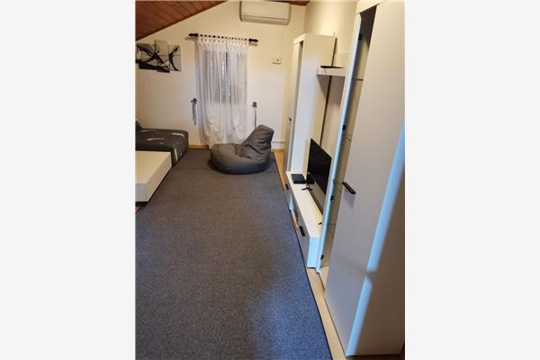 Apartment A1, for 6 persons
