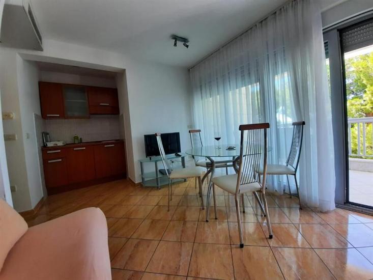 Apartment A1, for 6 persons