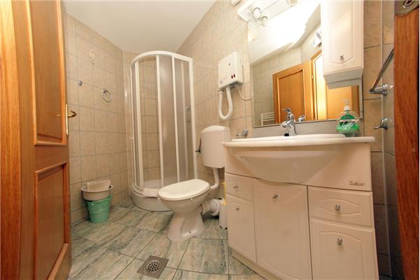 Apartment A2, for 6 persons