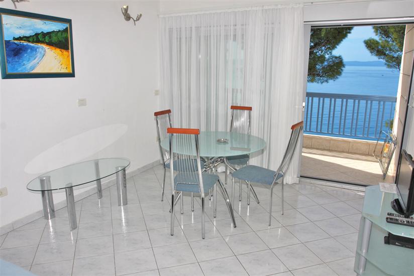Apartment A9, for 6 persons