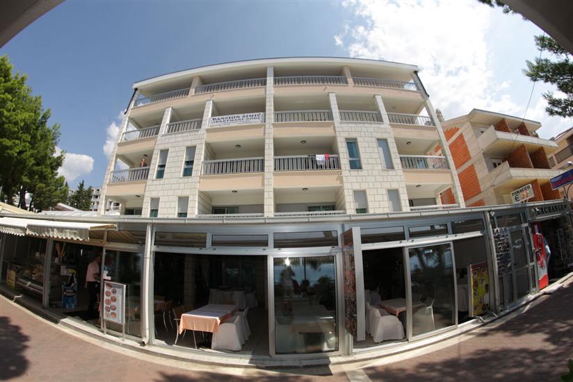 Apartments and Rooms Residence Simic