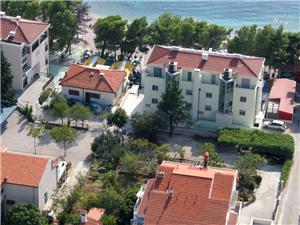 Apartments and Rooms Residence Simic Makarska, Size 55.00 m2, Airline distance to the sea 5 m