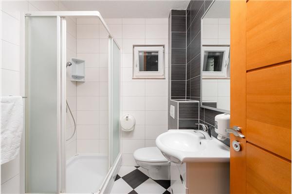 Apartment A2, for 5 persons