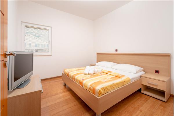 Apartment A5, for 5 persons