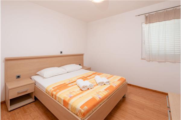 Apartment A6, for 5 persons