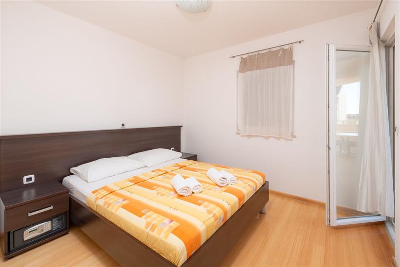 Apartment A7, for 5 persons