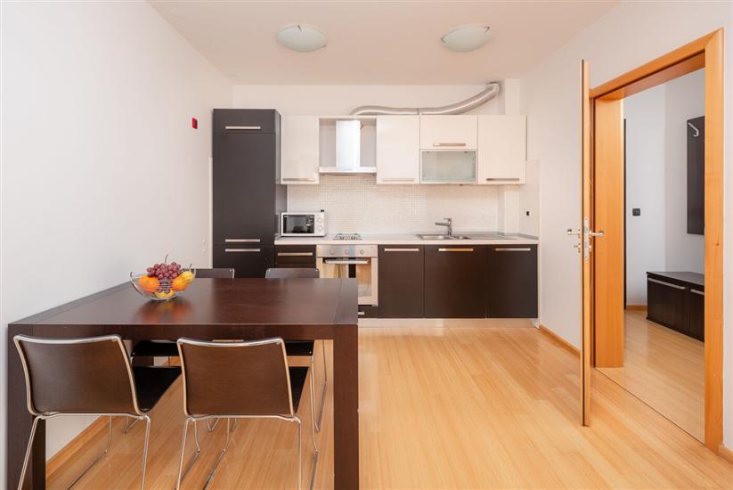 Apartment A8, for 5 persons