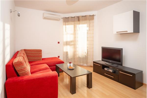 Apartment A13, for 5 persons