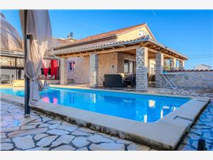 Villa Dalmacija Posedarje, Size 95.00 m2, Accommodation with pool, Airline distance to town centre 850 m