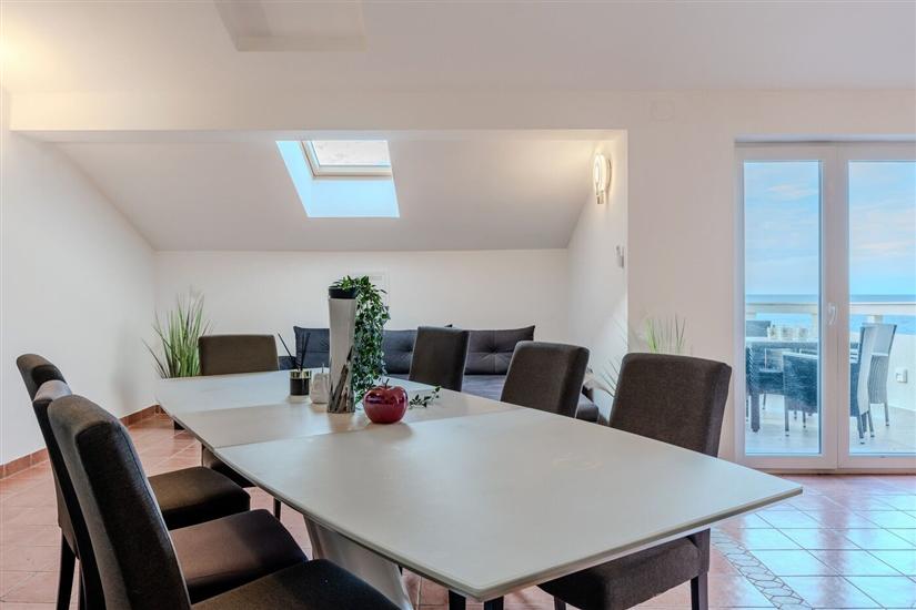 Apartment A1, for 8 persons