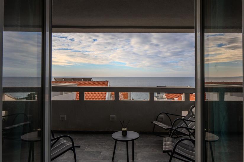 Apartment A1, for 8 persons