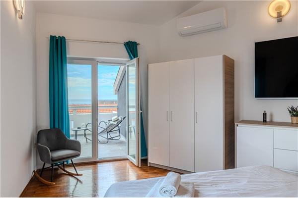 Apartment A1, for 8 persons