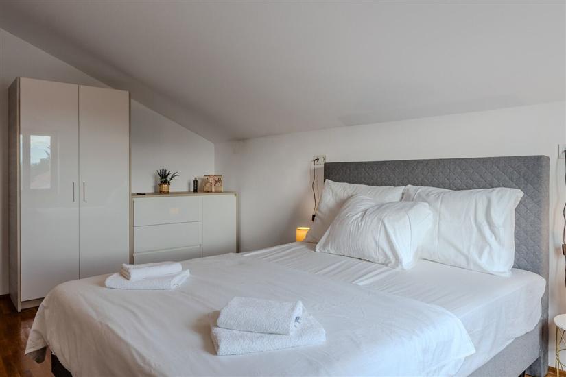 Apartment A1, for 8 persons