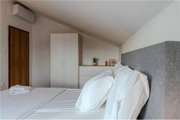 Apartment A1, for 8 persons