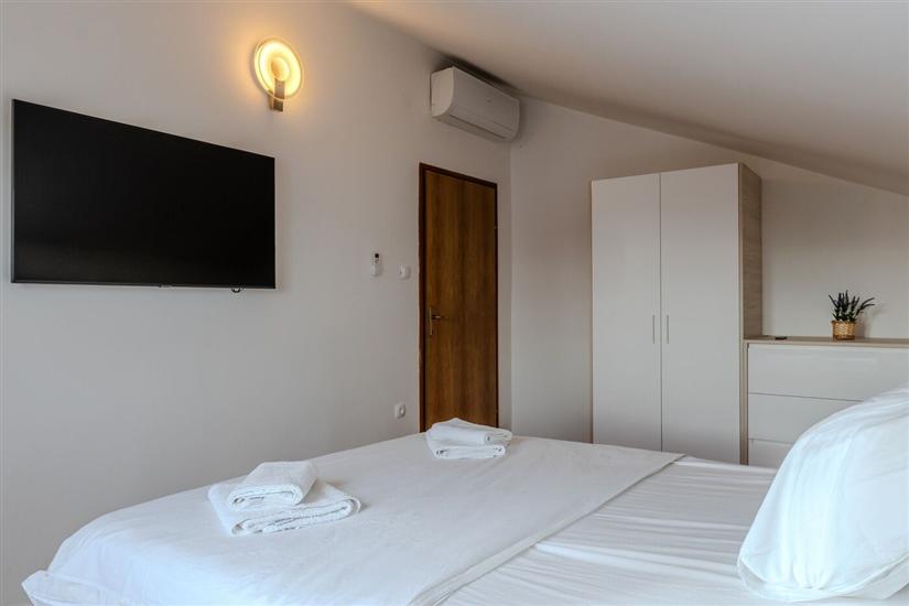 Apartment A1, for 8 persons