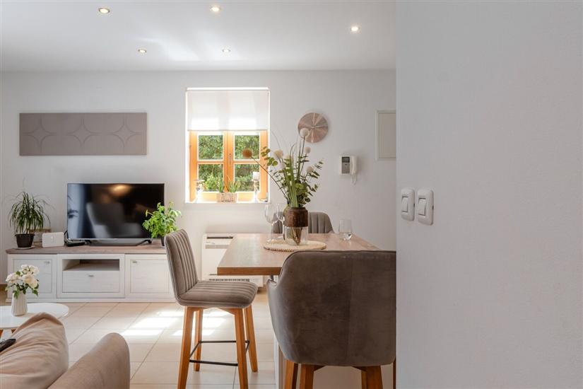 Apartment A2, for 5 persons