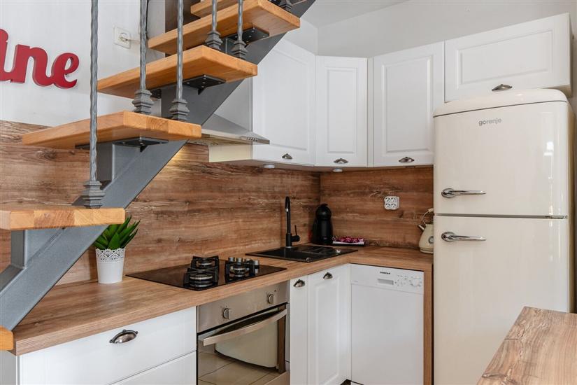 Apartment A2, for 5 persons