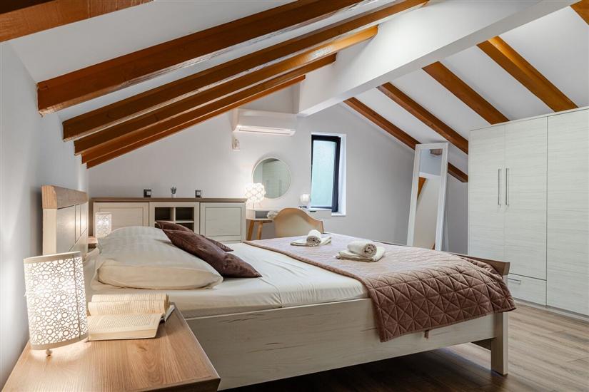 Apartment A2, for 5 persons