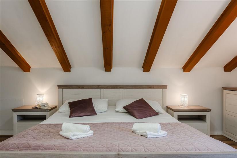 Apartment A2, for 5 persons